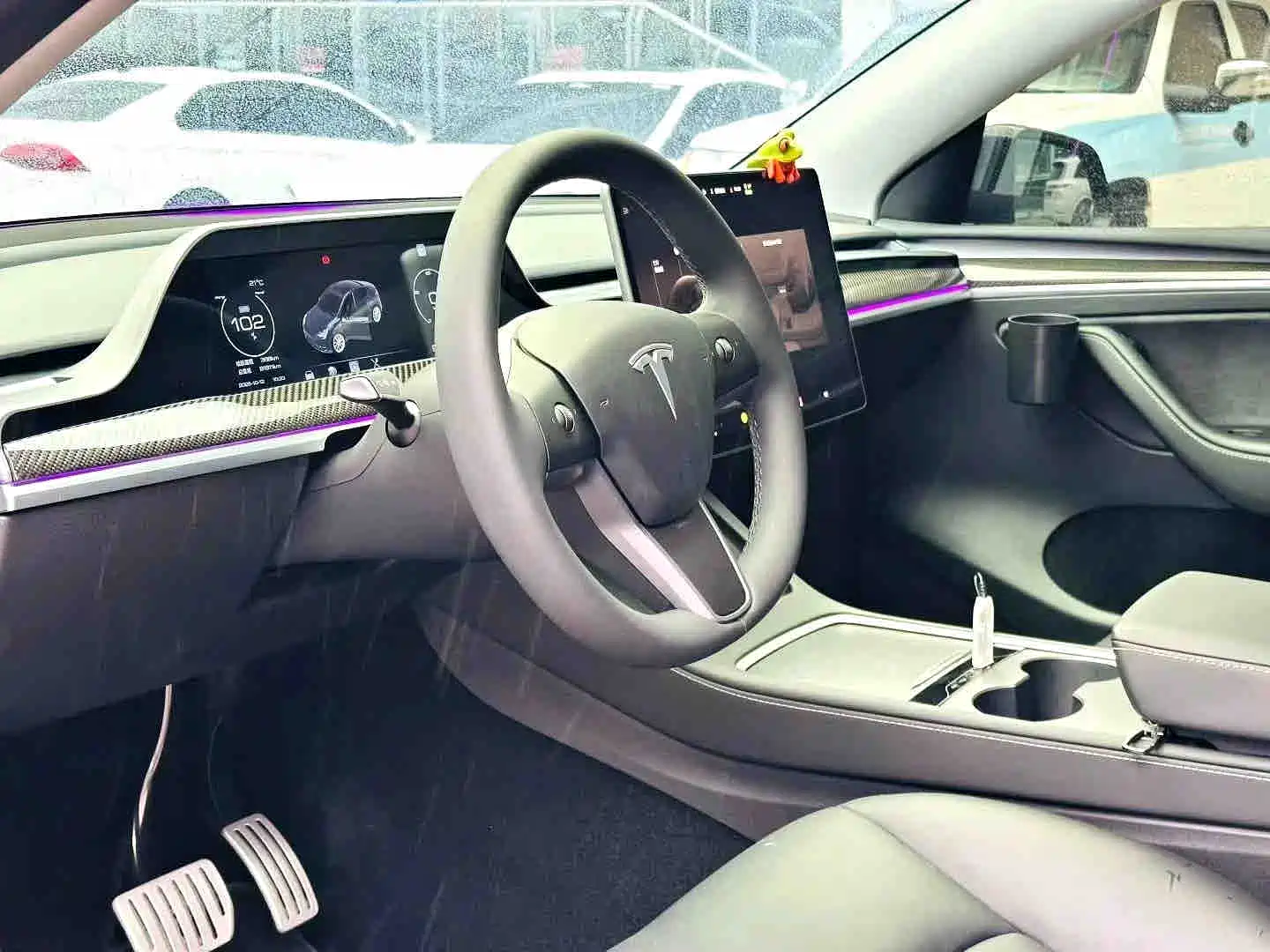 Photo 5 - Tesla Model Y