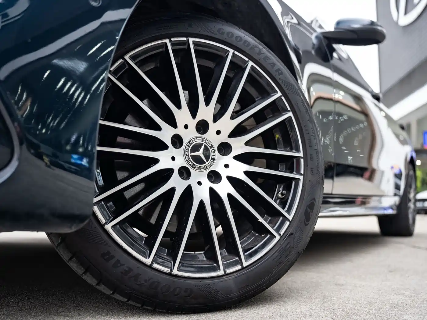 Mercedes-Benz C-Class 2023 C 260 L Sport фото 7