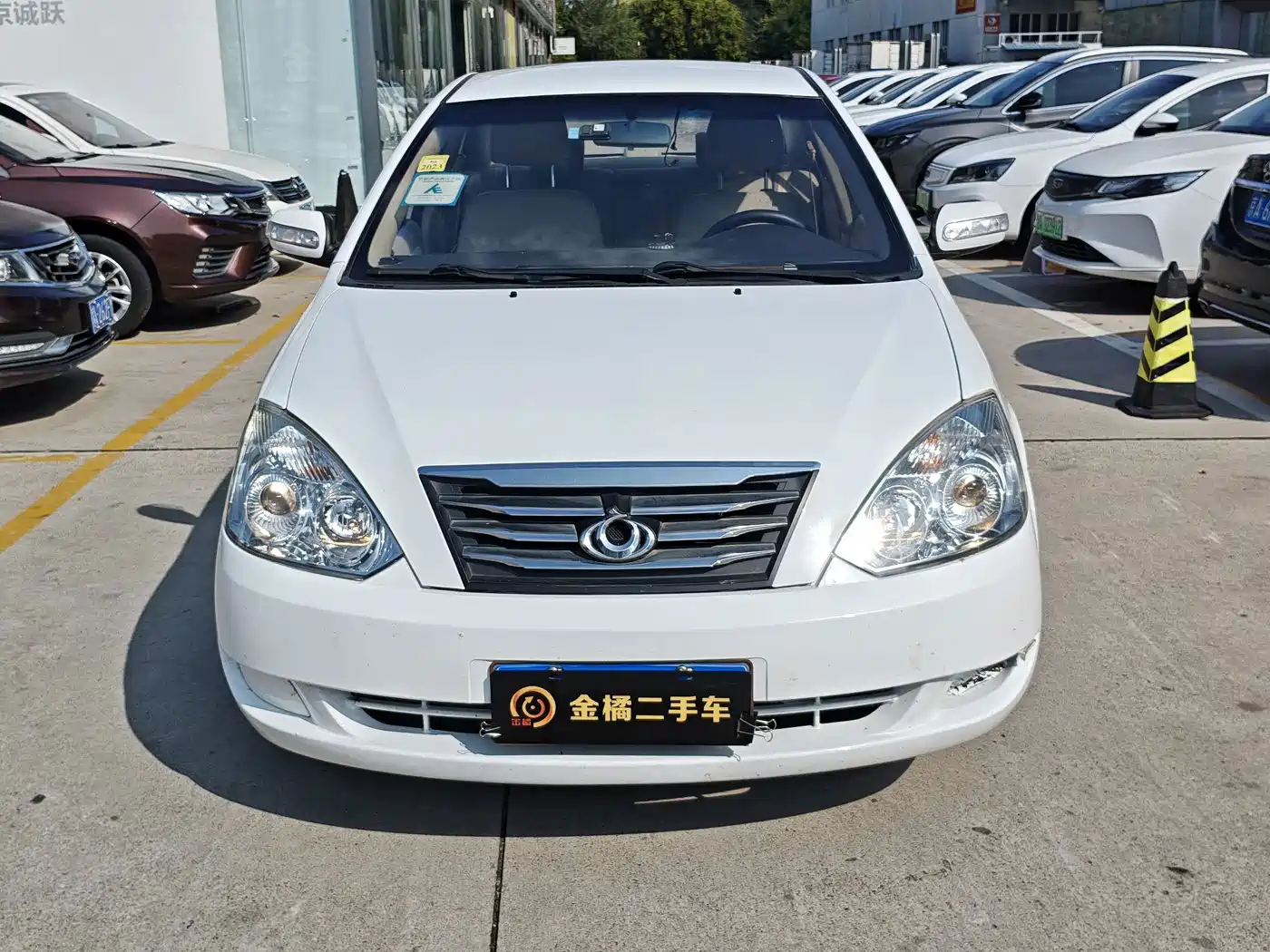 Photo 6 - Geely Vision