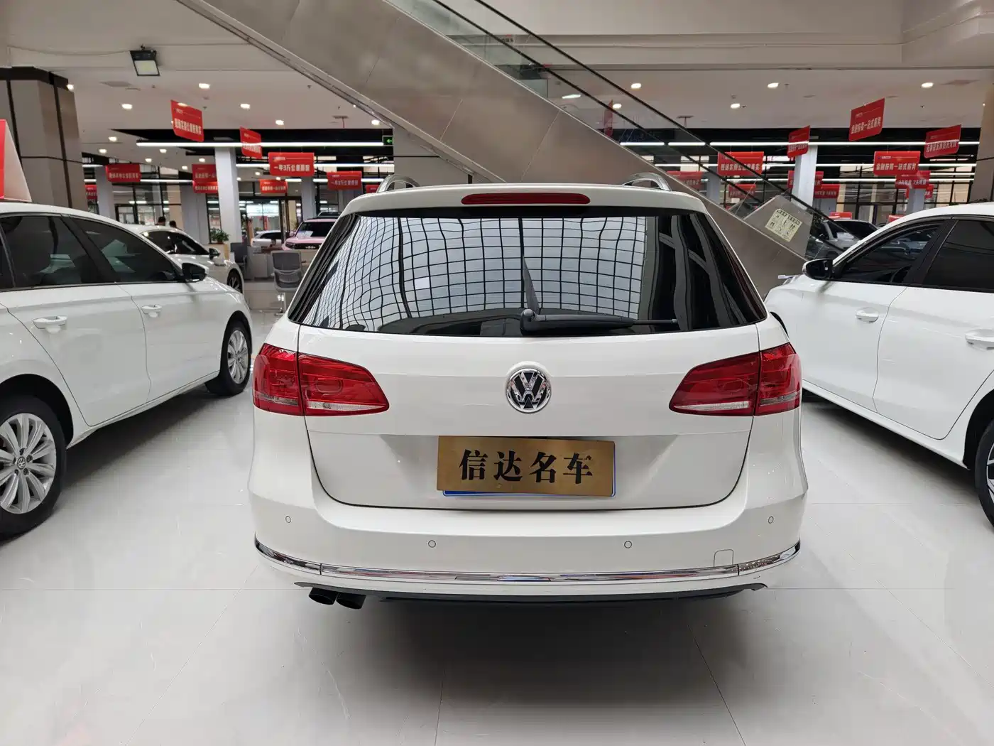 Volkswagen Magotan (Import) 2012 Wagon 2.0TSI Comfort фото 14