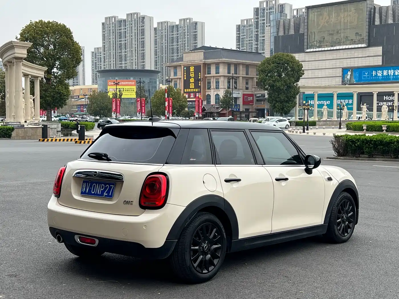 MINI 2018 1.5T ONE PLUS 5-Door фото 5