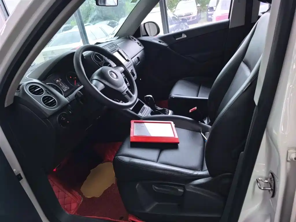 Volkswagen Tiguan 2015 1.8TSI Automatic 2WD Trendline фото 15