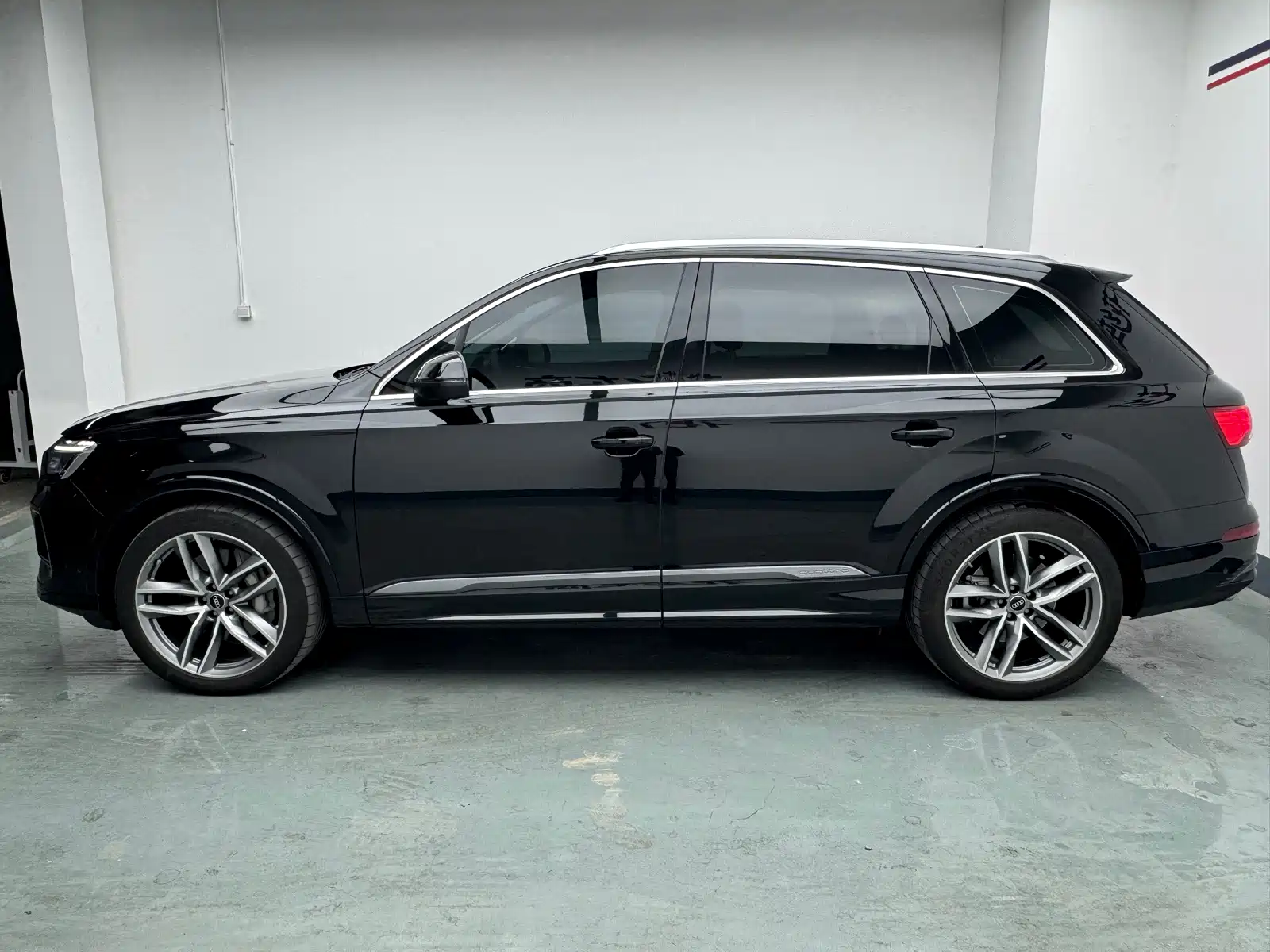 Photo 9 - Audi Q7