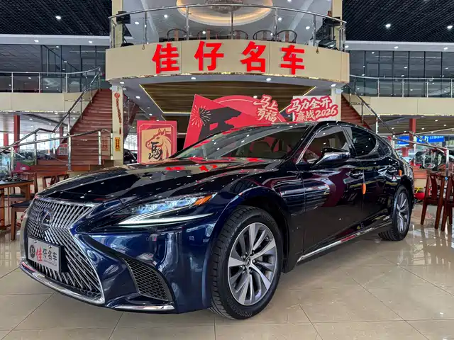Lexus LS 2018 500h Excellence Edition China V