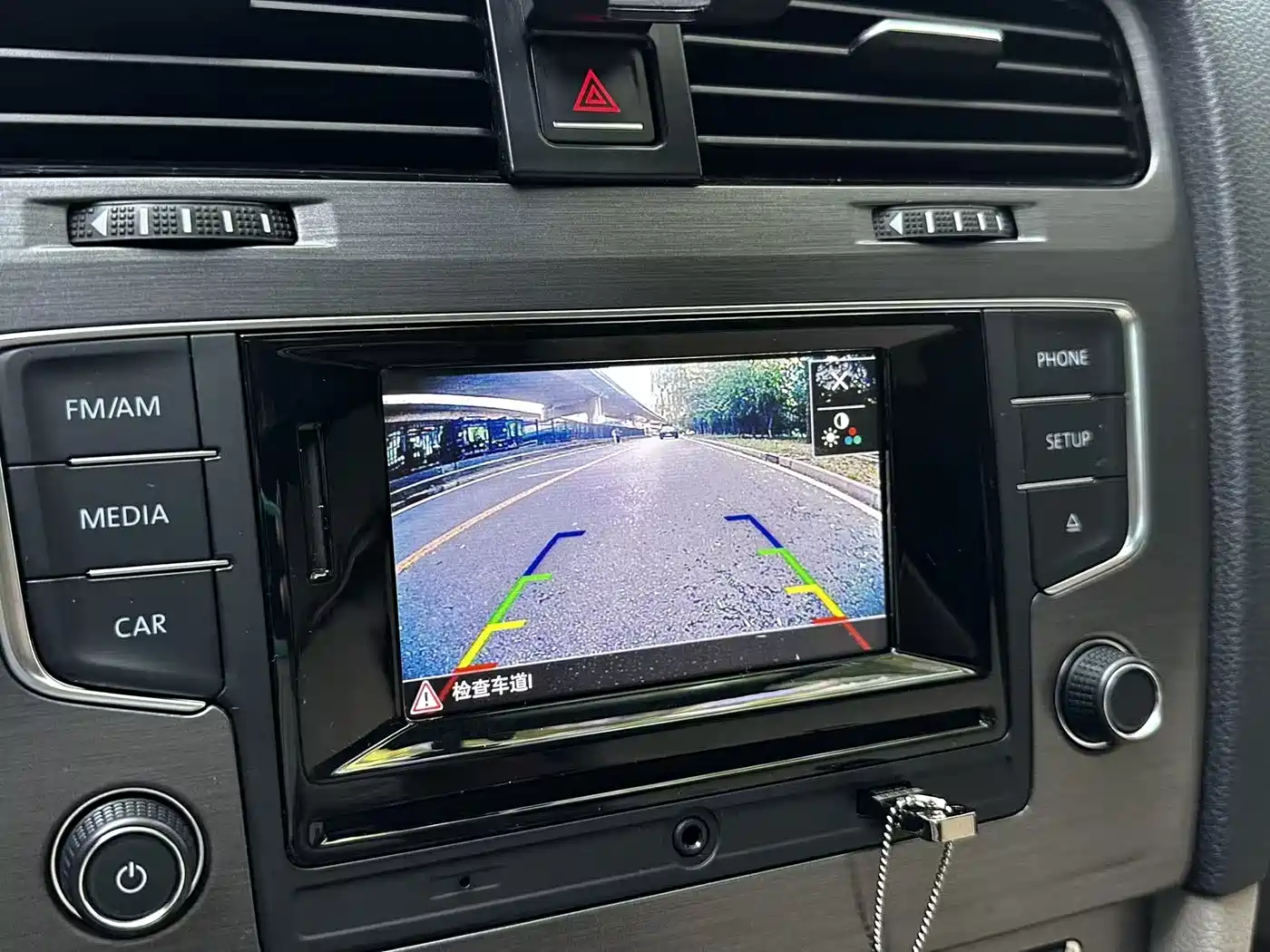 Volkswagen Golf 2016 1.6L Automatic Comfort фото 14