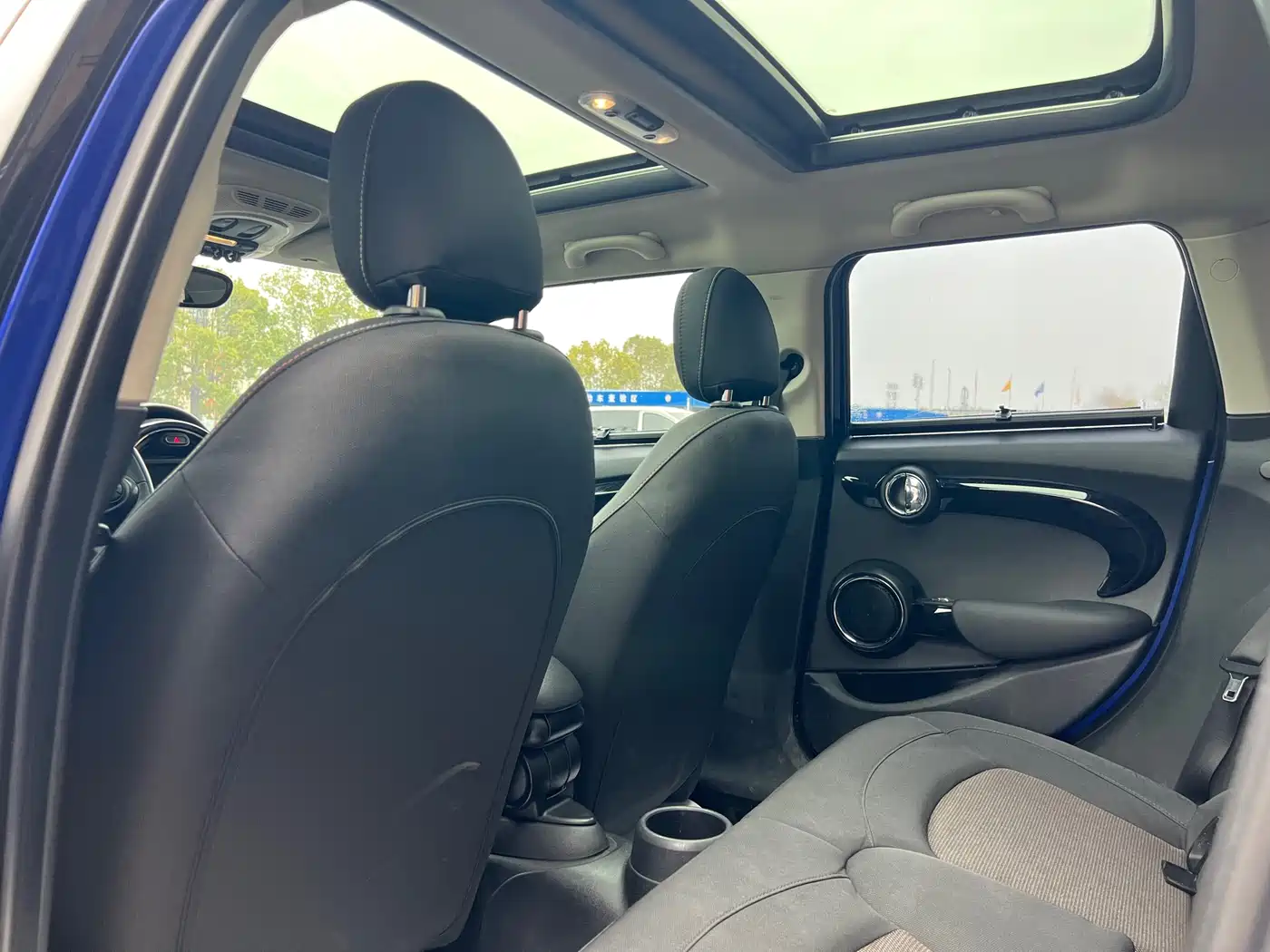 MINI 2018 1.5T ONE PLUS 5-Door фото 9
