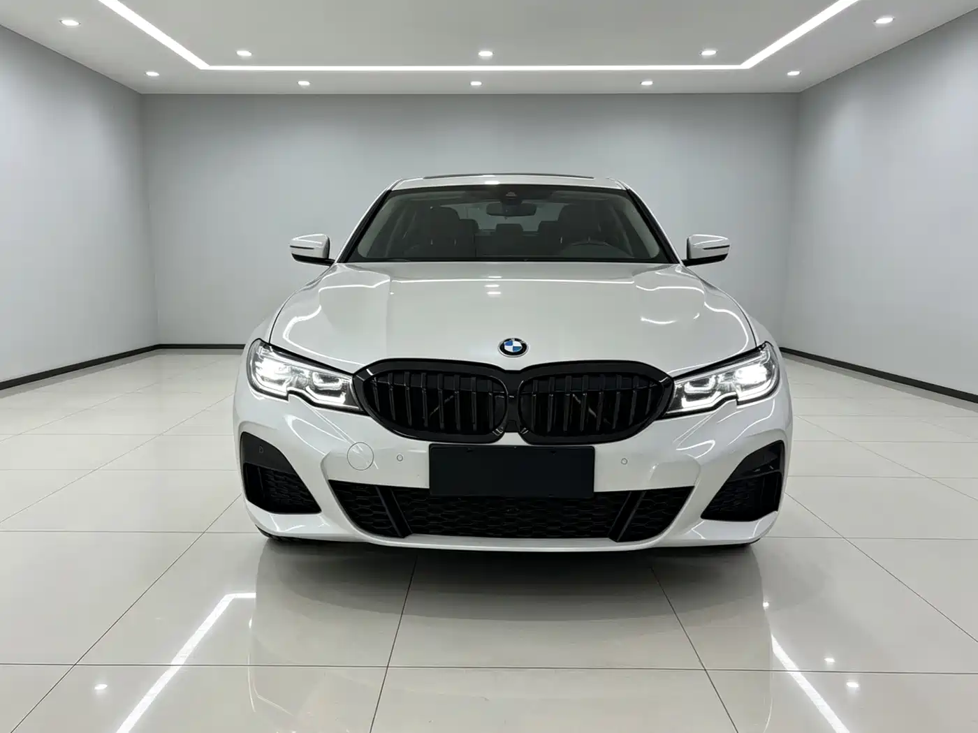 BMW 3 Series 2021 325Li M Sport Package фото 6