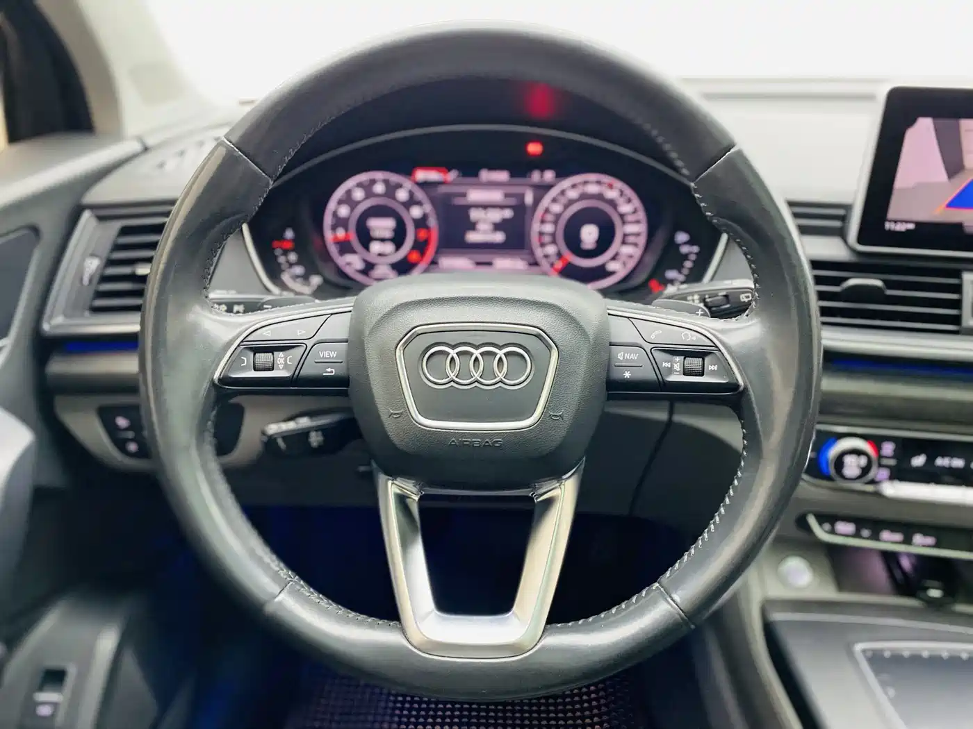 Audi Q5L 2018 45 TFSI Exclusive Elegance (China V) фото 8