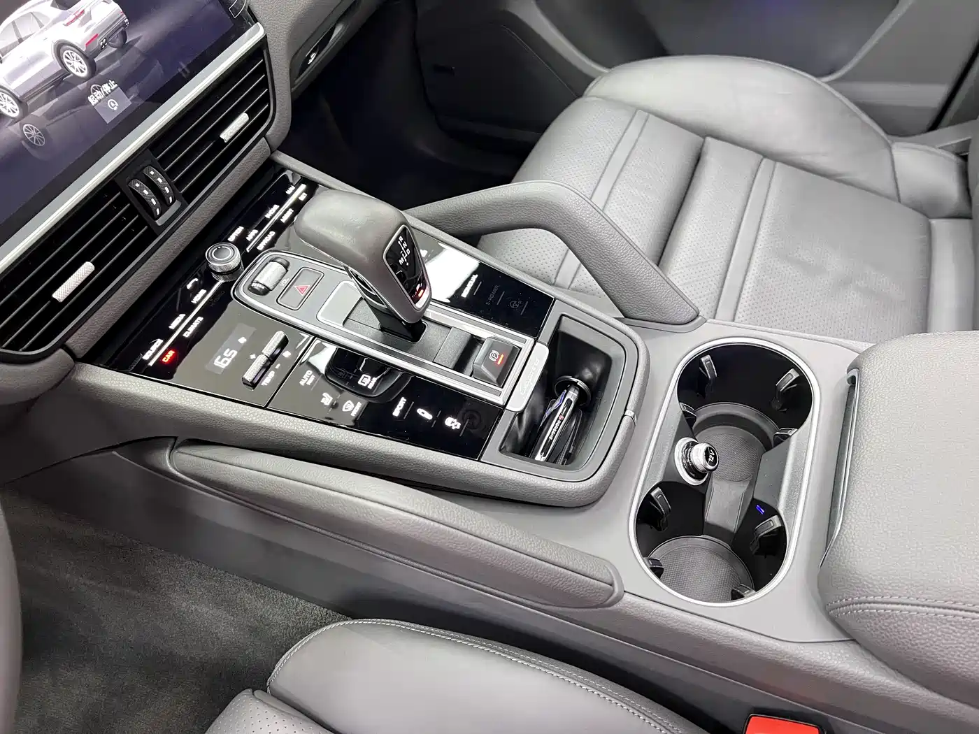 Porsche Cayenne 2018 Cayenne 3.0T фото 22