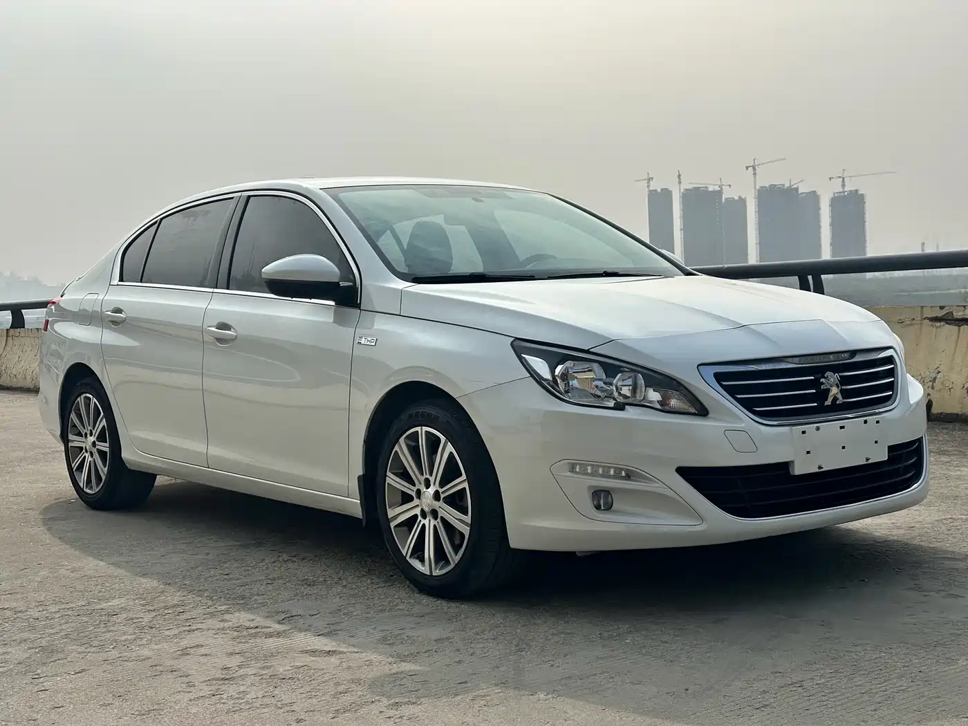 Peugeot 408 2018 350THP Automatic Luxury Edition фото 3