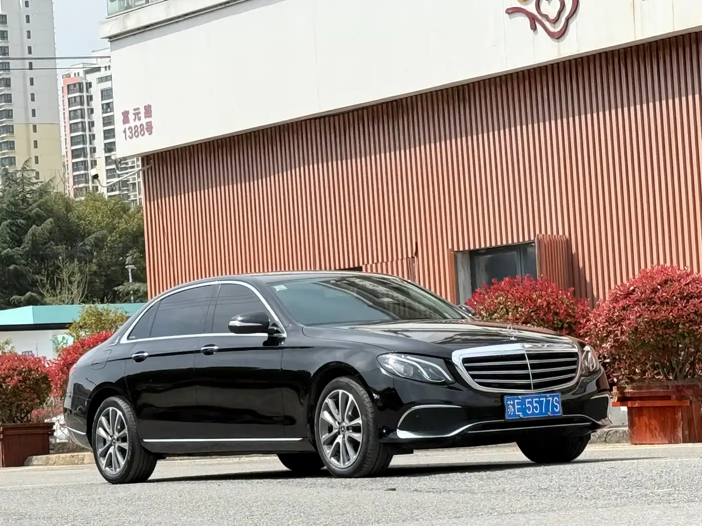 Mercedes-Benz E-Class 2018 Facelift E 200 L фото 6