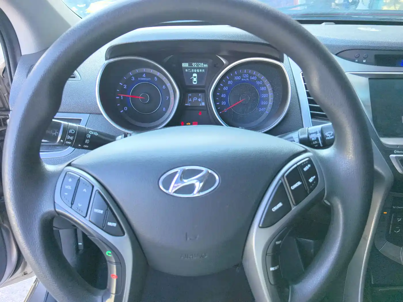 Hyundai Langdong 2016 1.6L Automatic Premium Edition фото 6