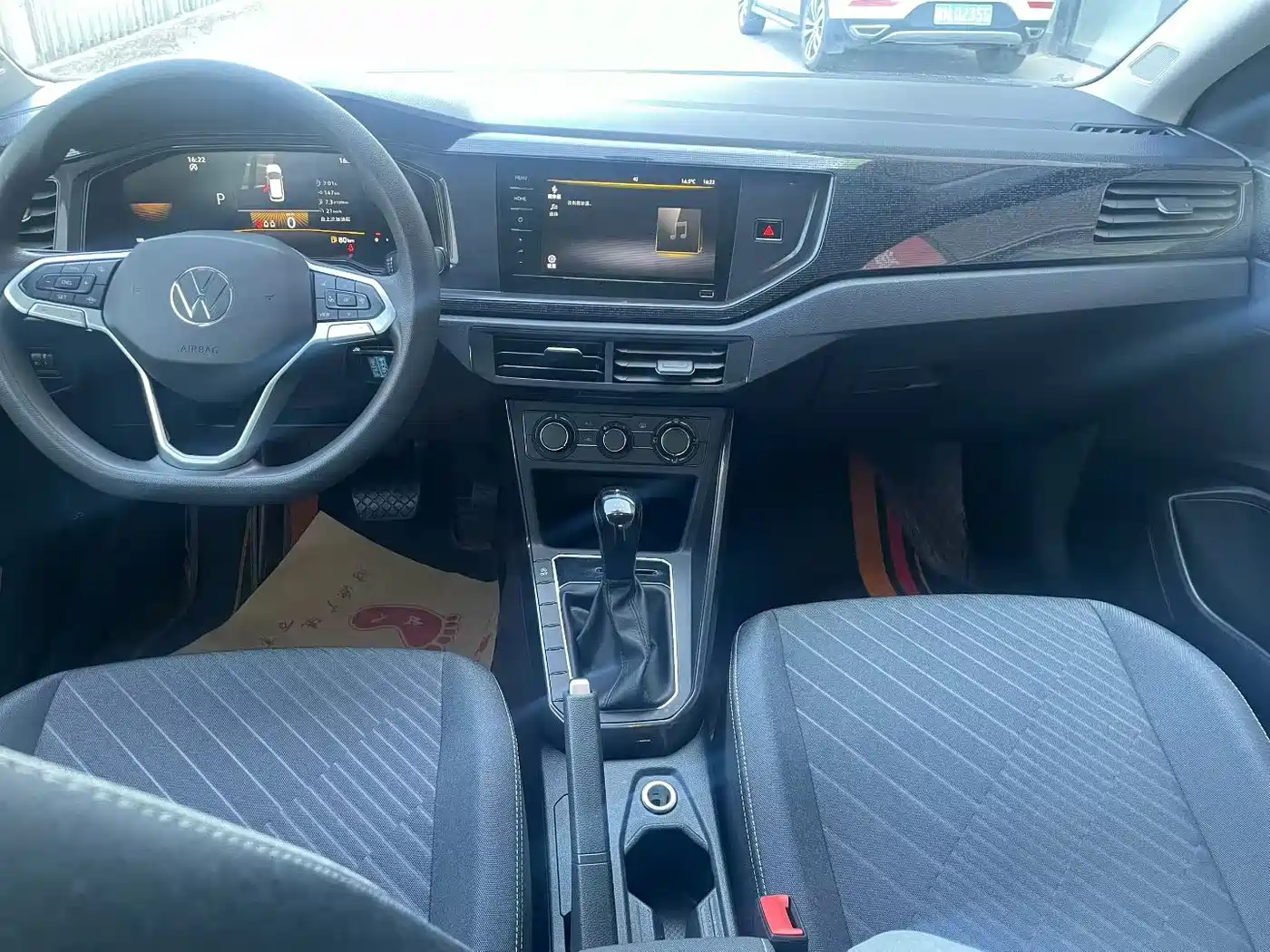Volkswagen Lavida 2023 Xinrui 1.5L Auto Xinyi Edition фото 8