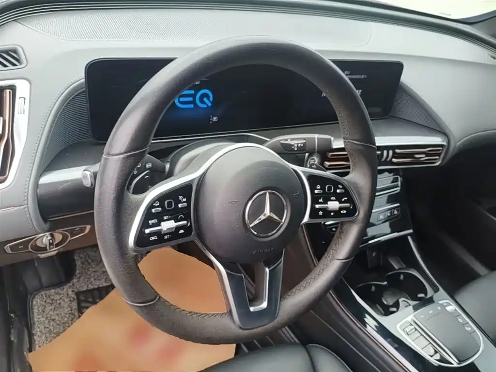 Mercedes-Benz EQC 2020 EQC 400 4MATIC фото 11