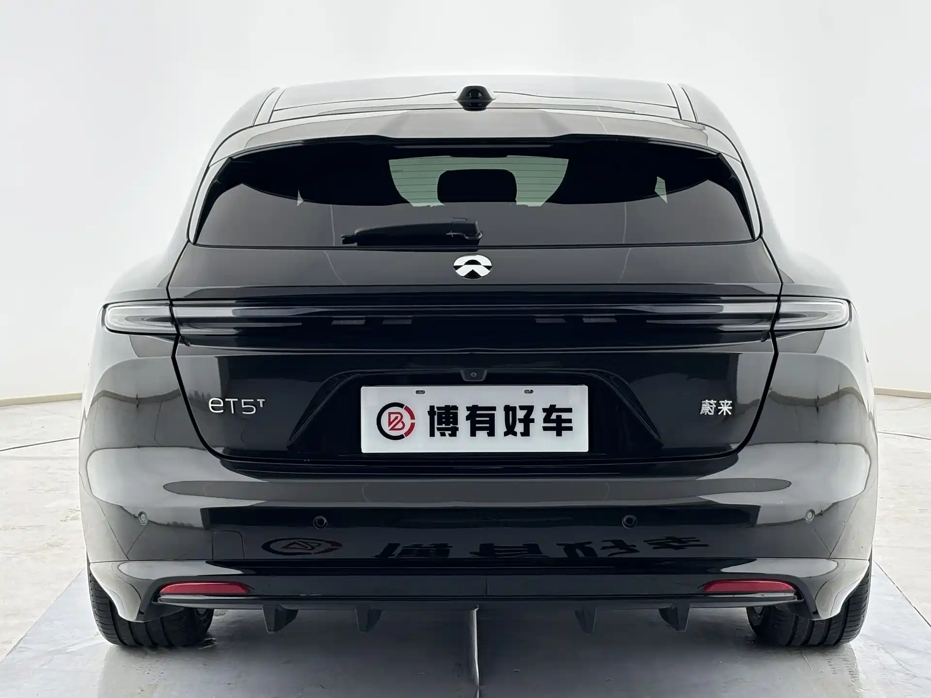 Фото 11 - NIO ET5T