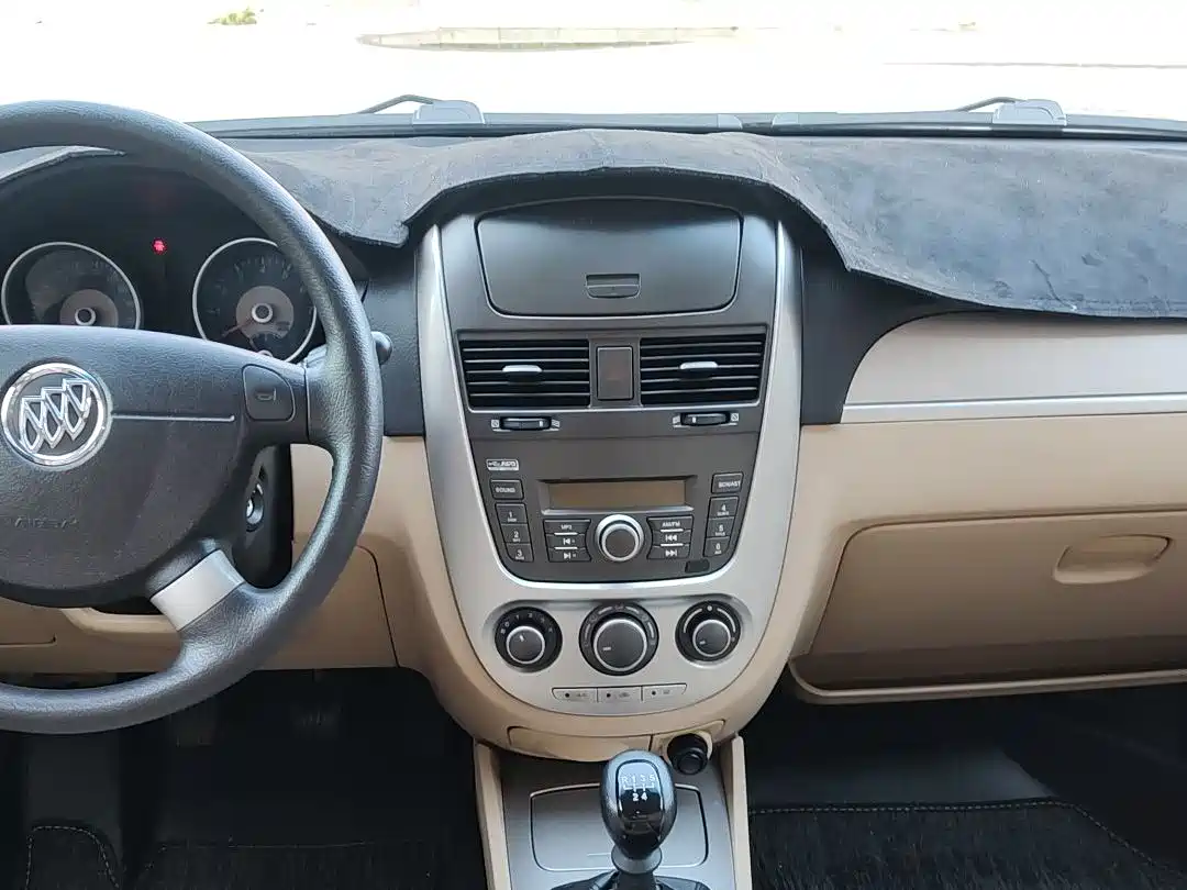 Buick Excelle 2013 1.5L Manual Classic Edition фото 10