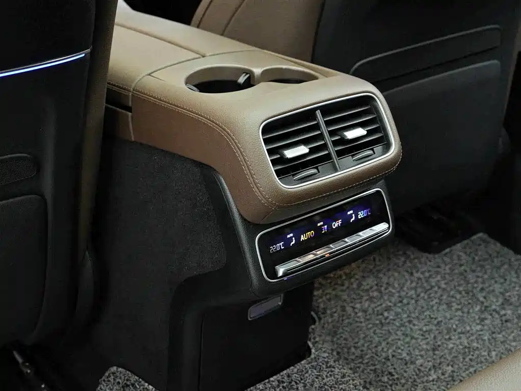 Mercedes-Benz GLE 2024 GLE 450 4MATIC Luxury фото 19