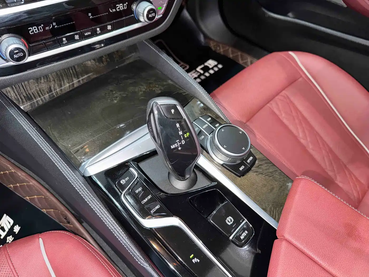 BMW 5 Series 2021 525Li M Sport Package фото 9