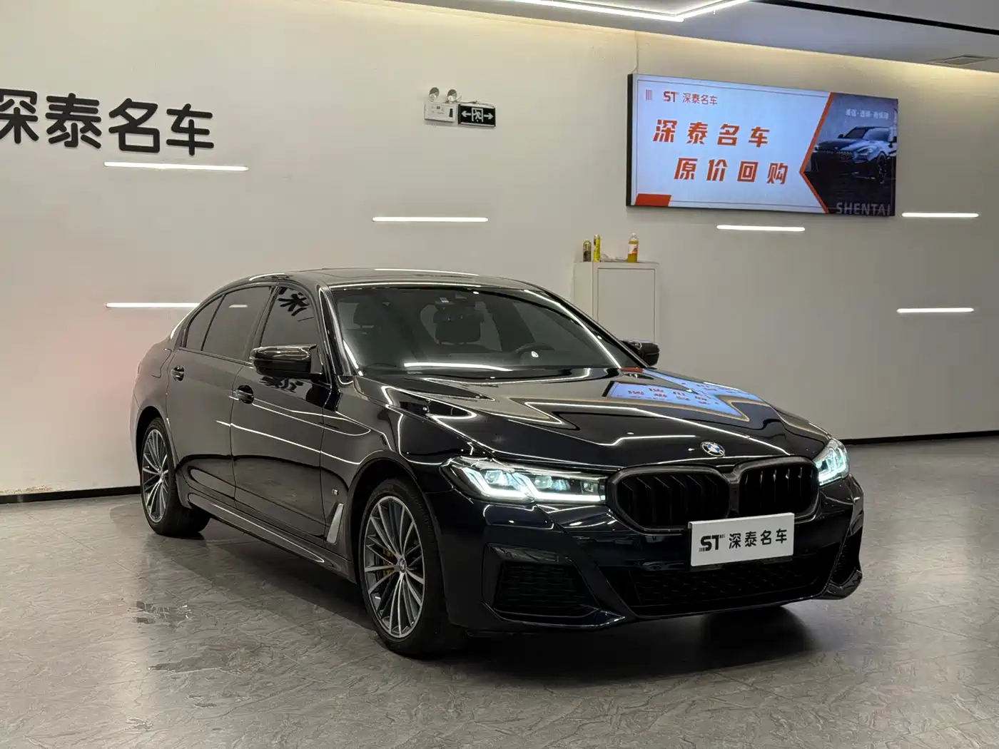 BMW 5-SERIES