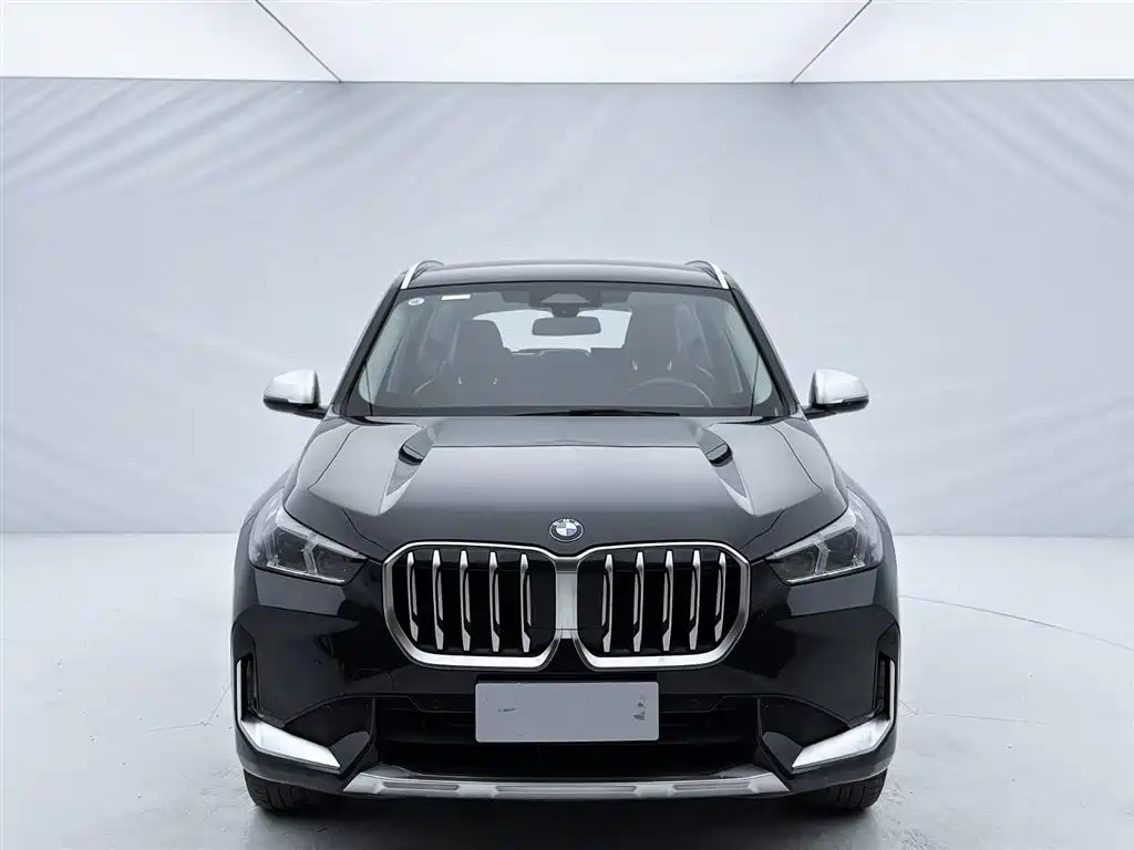 BMW X1 2023 sDrive20Li X Design Package фото 2