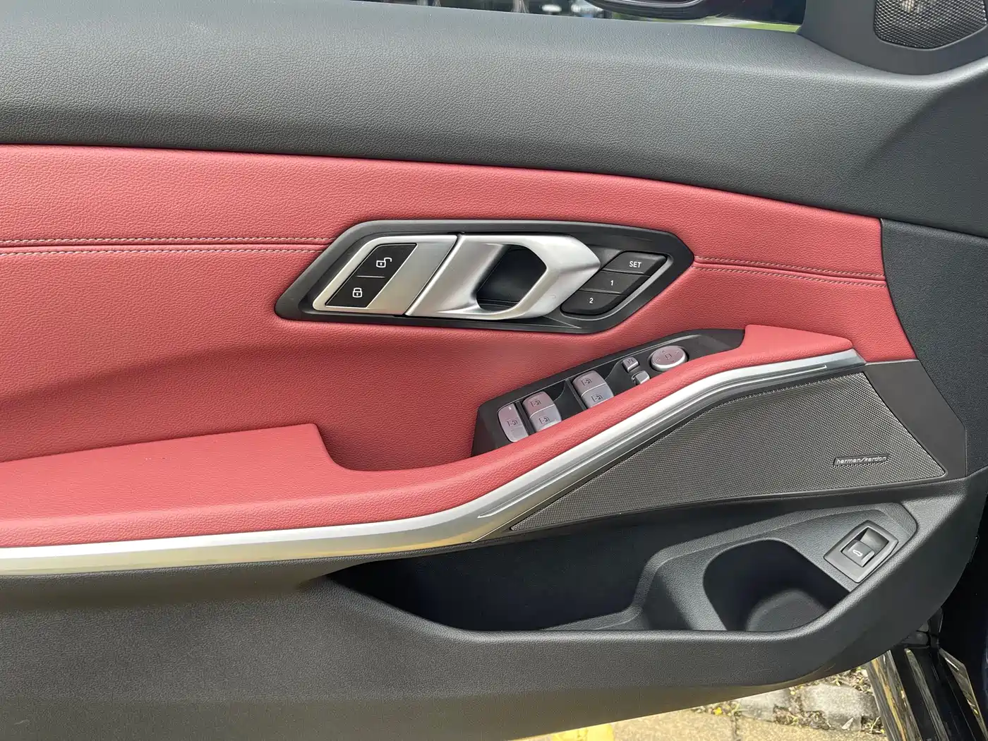 BMW 3 Series 2024 325Li M Sport Shadowline Package фото 18