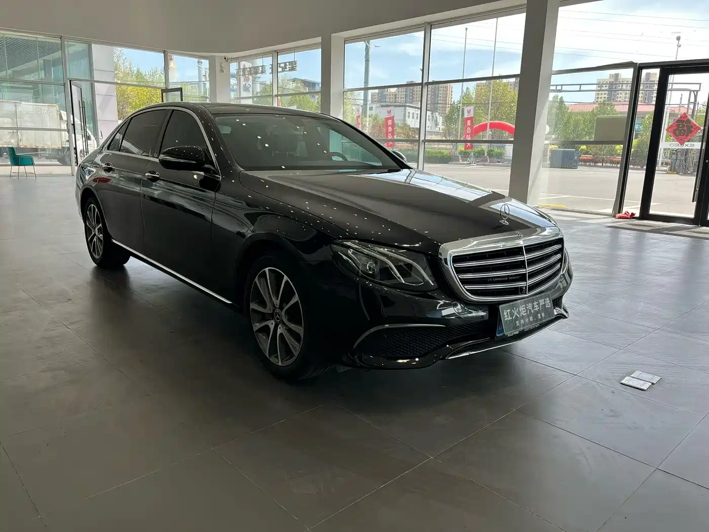 Mercedes-Benz E-Class 2019 E 300 L Fashion фото 3
