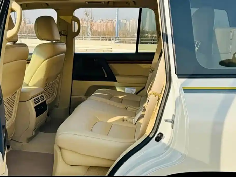 Toyota Land Cruiser 2018 2016 4.6L Automatic VX-R