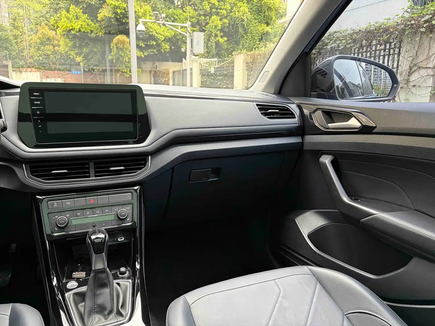 Volkswagen Tharu 2025 New Edge 300TSI Enjoyment Edition фото 15
