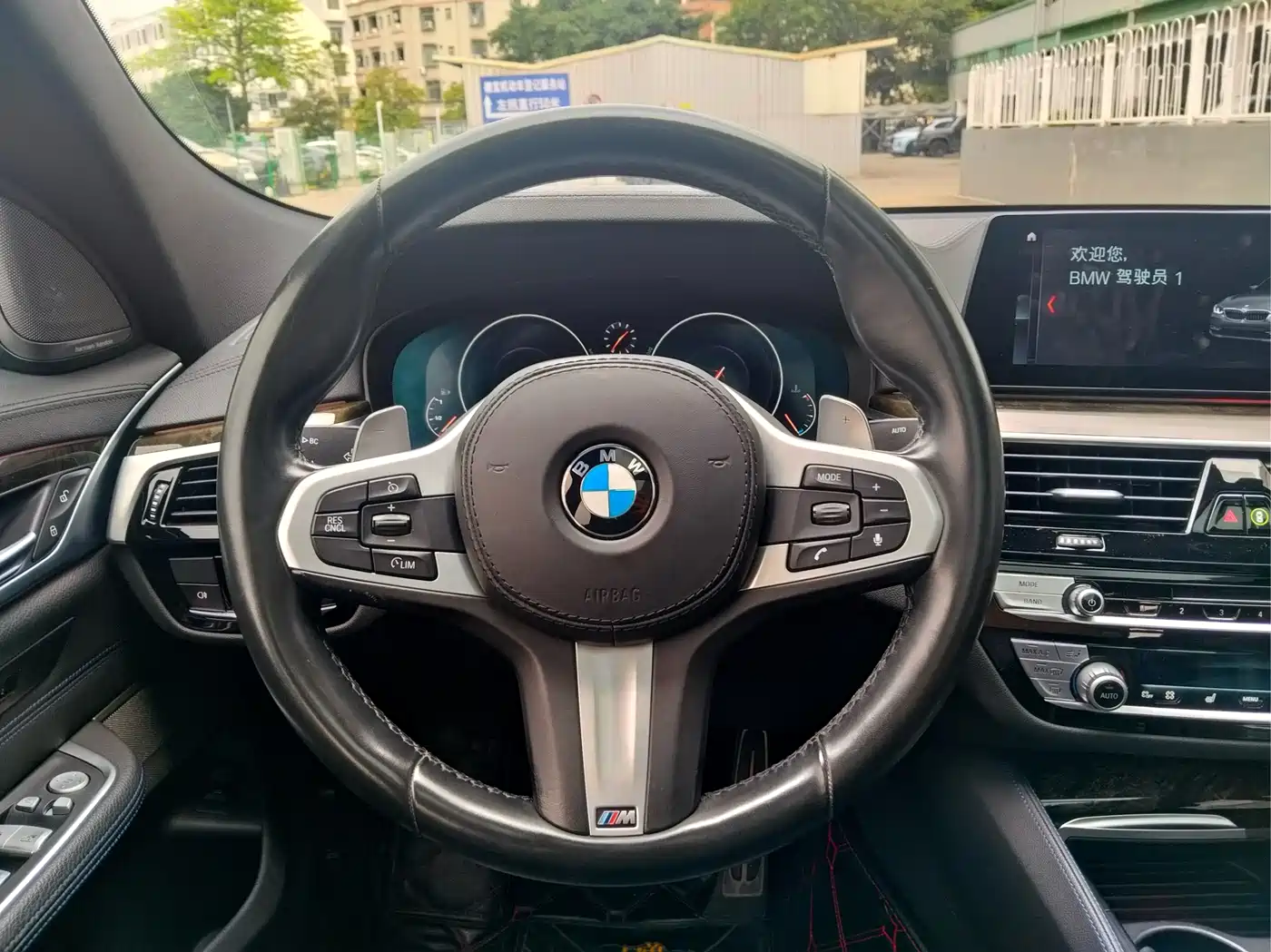 BMW 6 Series GT 2019 630i M Sport Package фото 15
