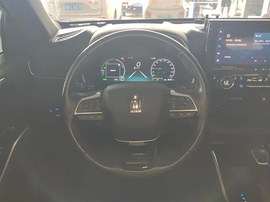 Toyota Crown Kluger 2022 2.5L HEV 4WD Premium Edition фото 15