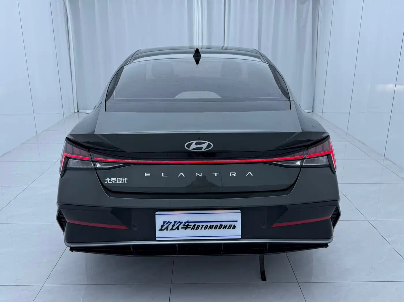 Hyundai Elantra 2023 Model 1.5L CVT LUX Premium Edition фото 5