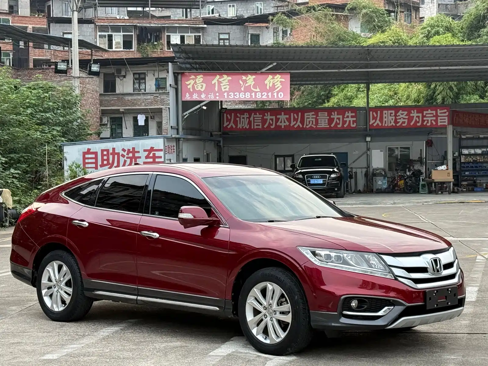 Photo 3 - Honda Crosstour