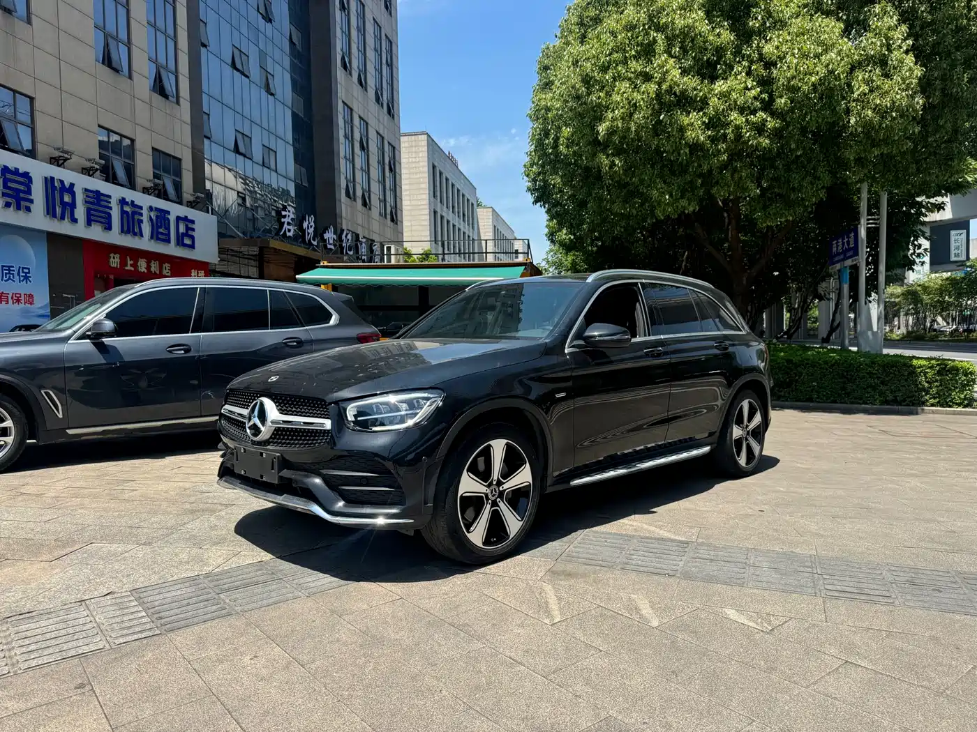 Mercedes-Benz GLC 2022 Facelift GLC 300 L 4MATIC Dynamic Collector's Edition