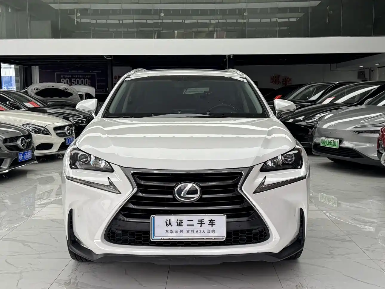Lexus NX 2015 200t AWD F Sport фото 2