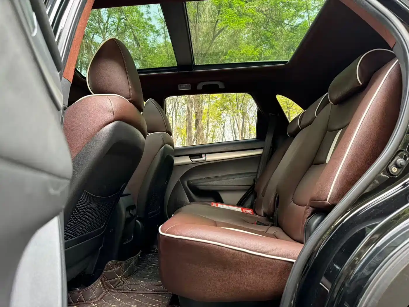 Kia Sorento 2013 2.4L 5-seat Gasoline Luxury Edition фото 4