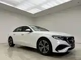 Photo 2 - Mercedes-Benz E-Class