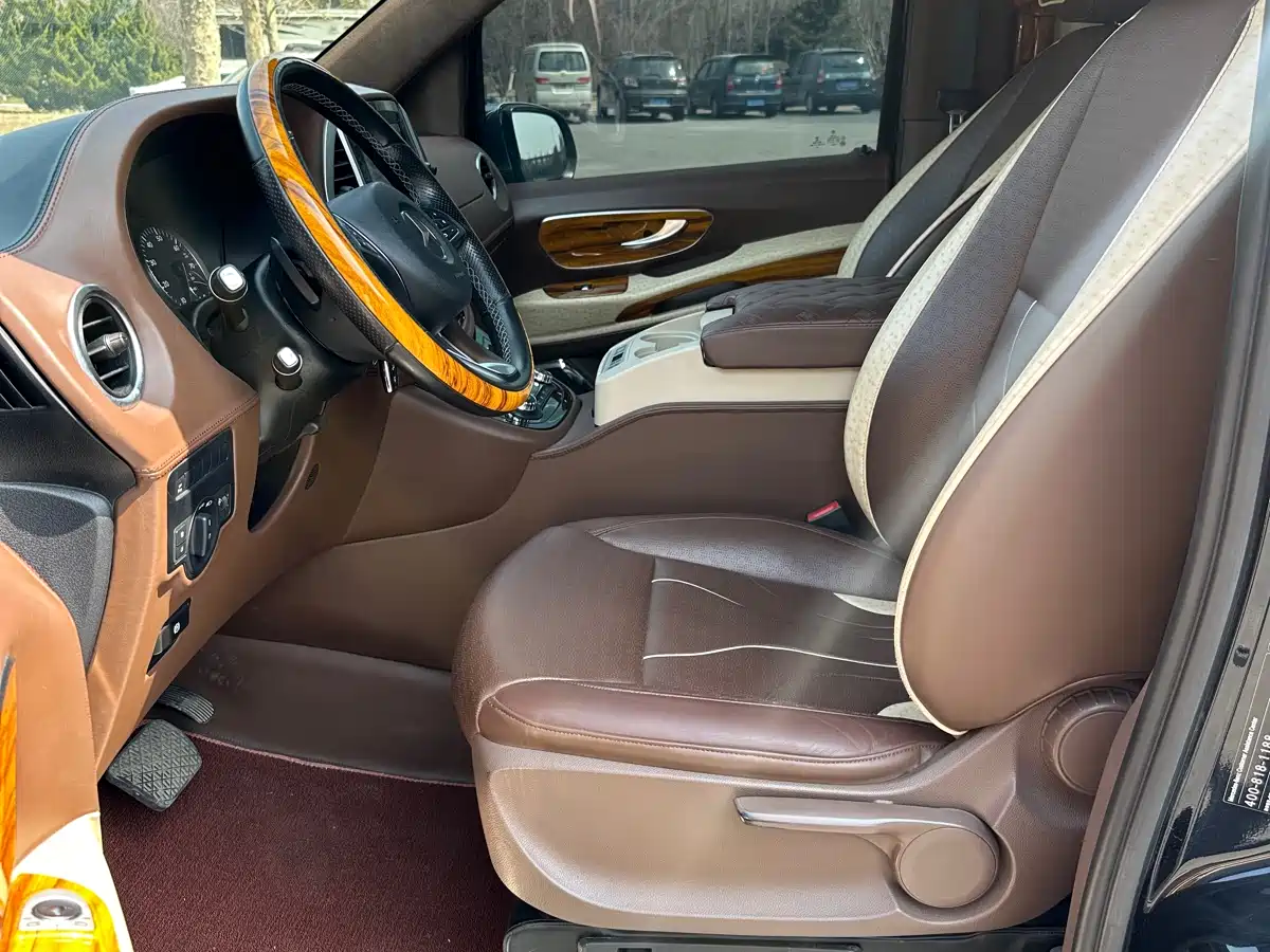 Mercedes-Benz Vito 2018 2.0T Business Edition China VI фото 4