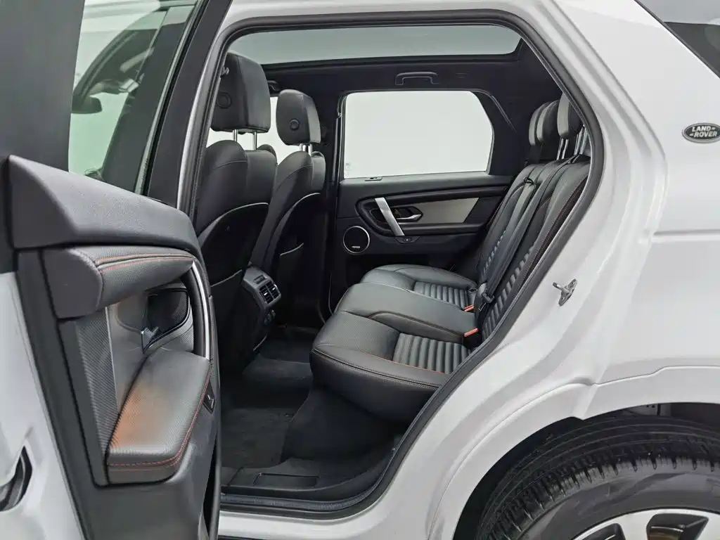 Фото 15 - Land Rover Discovery Sport
