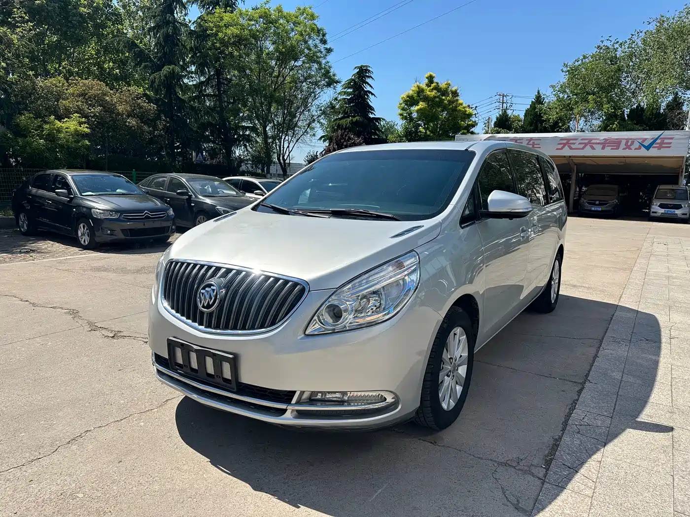 Buick GL8 2014 2.4L CT Luxury Business Comfort