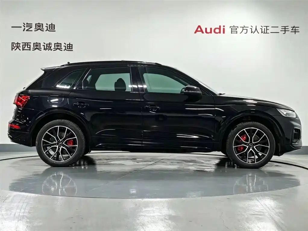 Audi Q5L 2022 Facelift 45T Luxury Dynamic фото 3