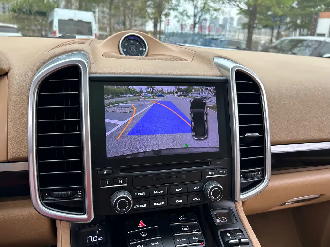 Porsche Cayenne 2016 Cayenne Platinum Edition 3.0T фото 17