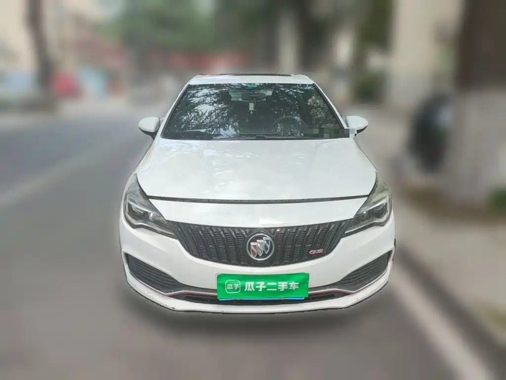 Фото 2 - Buick Verano