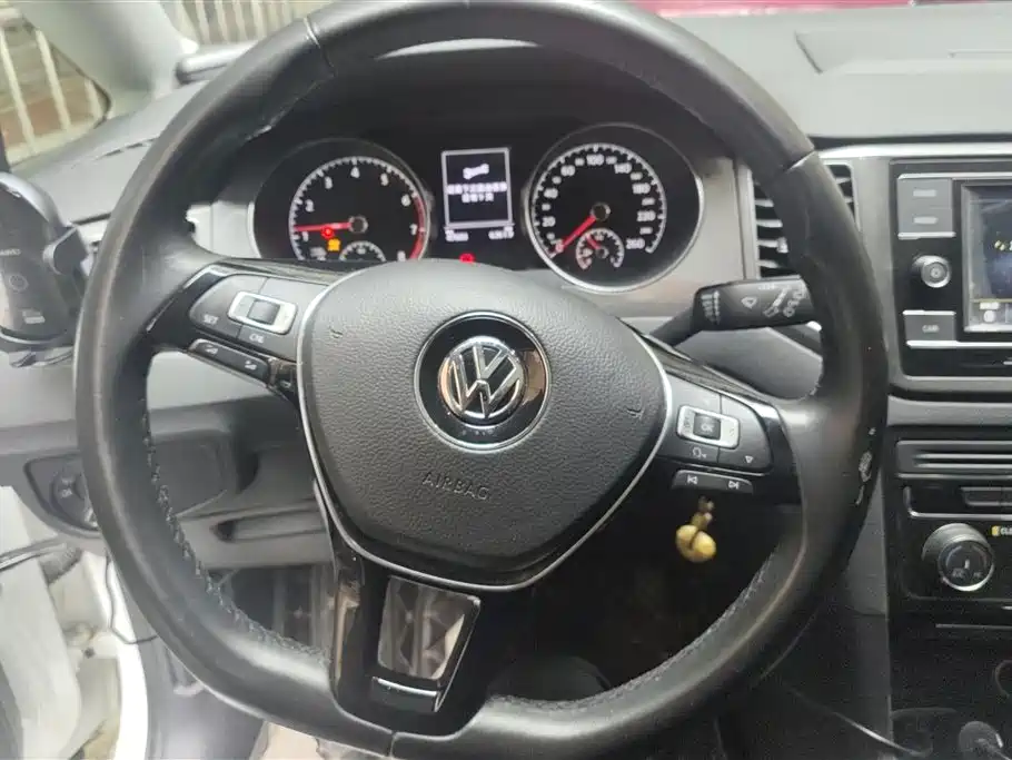 Volkswagen Golf Sportsvan 2018 230TSI Automatic Progressive фото 15