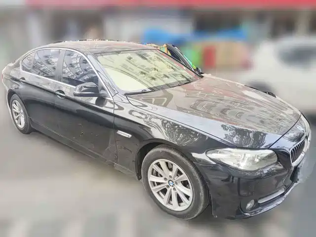 BMW 5 Series 2014 520Li Elegance — фото 3