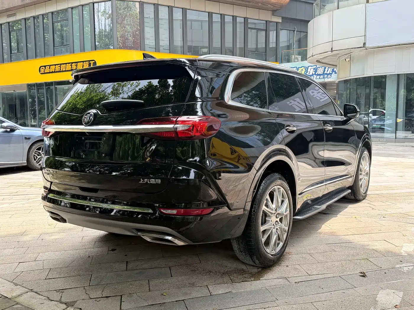 Buick Enclave 2022 652T 4WD Exclusive Flagship 7-Seater фото 7