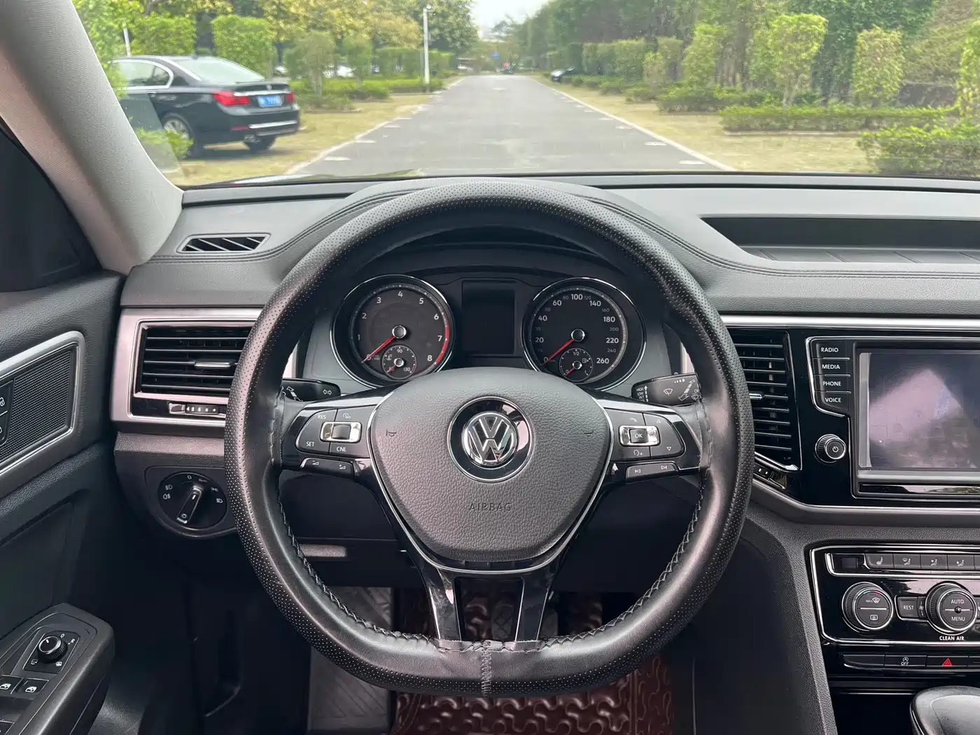 Volkswagen Teramont 2019 380TSI 4WD Luxury China V фото 15