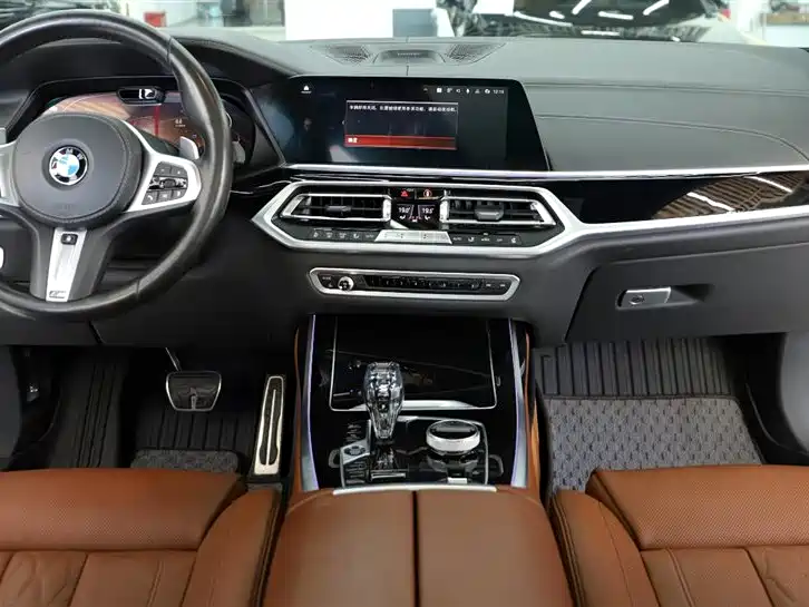 BMW X7 2019 xDrive40i Executive M Sport Package фото 18