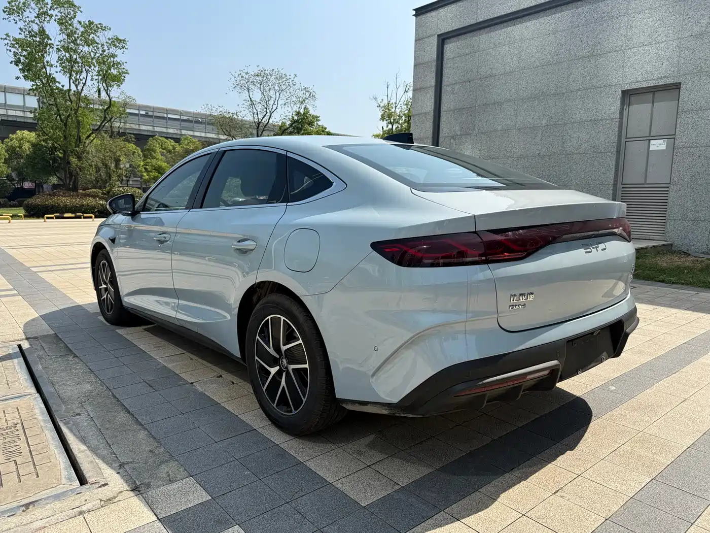 BYD Qin L 2025 DM-i Smart Drive Edition 120KM Surpassing фото 15