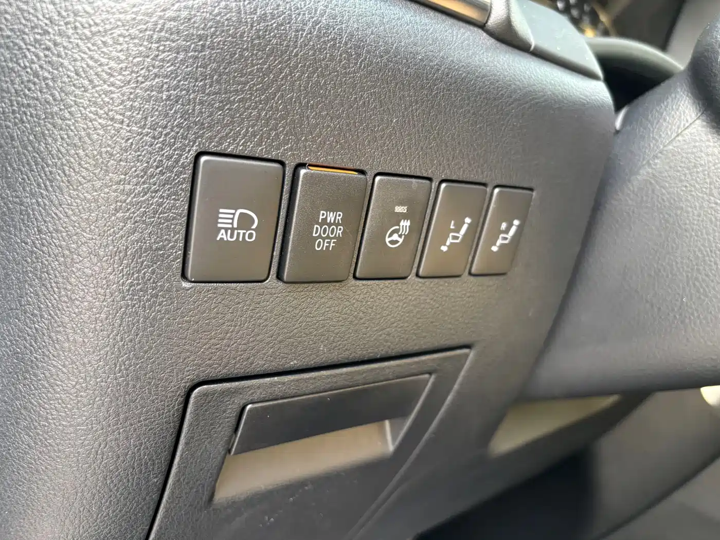 Toyota Vellfire 2023 Crown Hybrid 2.5L HV Premium фото 13