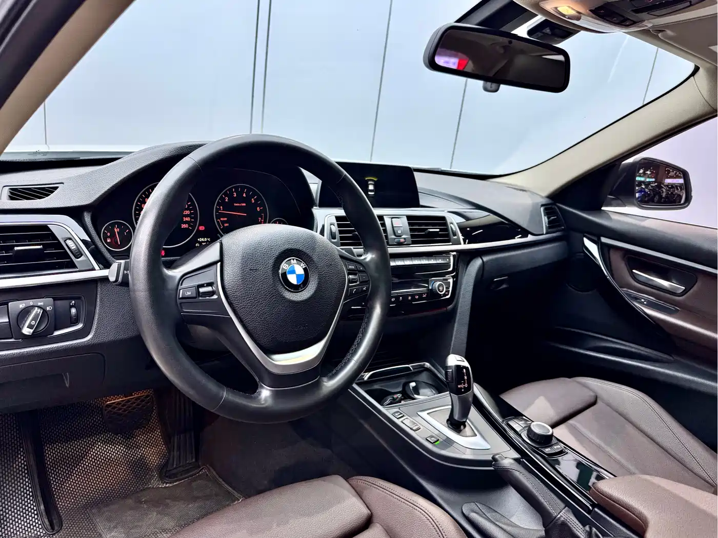 BMW 3 Series 2018 320Li Fashion Style фото 8
